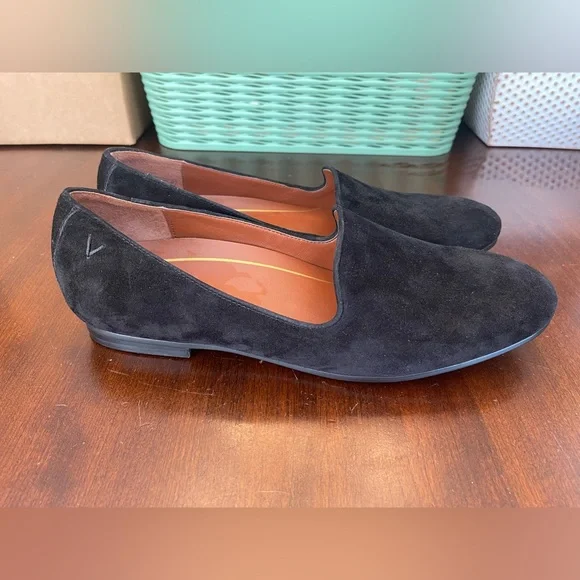 NWOT Vionic Women's Classic Black Suede Loafers - Picture 5 of 7